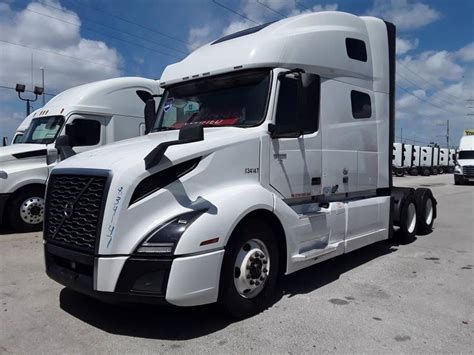 2019 Volvo VNL 760 (For Sale) | 61" Sleeper | #834147