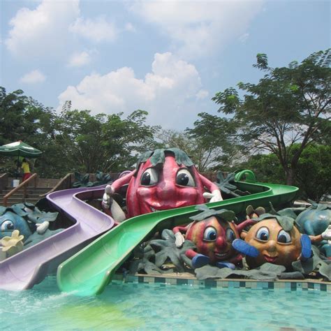 WATER KINGDOM FAMILY AQUATIC ADVENTURE PARK - All You MUST Know Before You Go (2024)