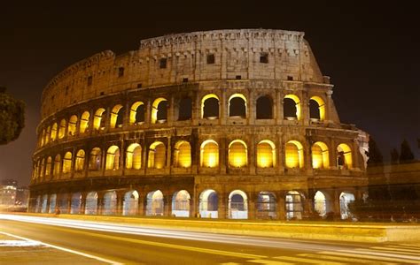 Premium Photo | Colosseum at night, Rome