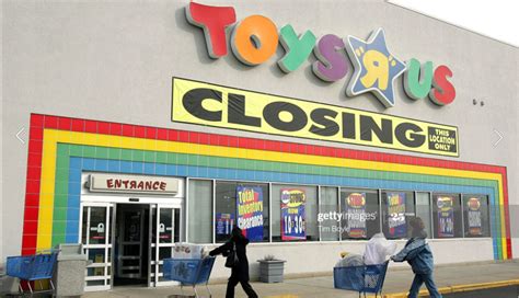 Whatever Happened to These Iconic Stores?