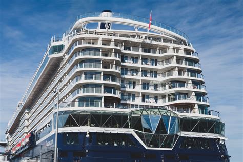 Mein Schiff 1 TUI Cruises | 3deluxe | Archello