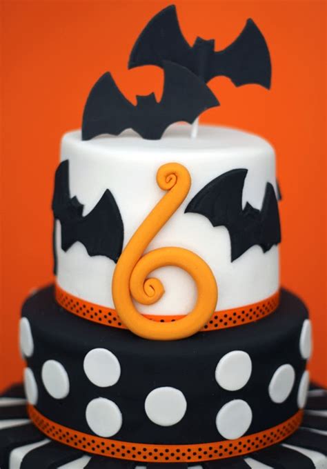 butter hearts sugar: Halloween Birthday Cake