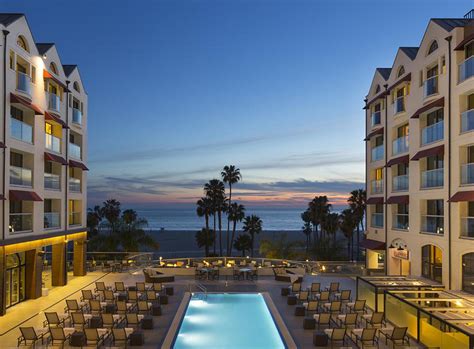 Regent Santa Monica Beach Hotel | Discover Los Angeles