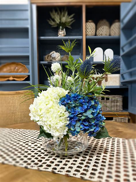 Laurel Foundry Modern Farmhouse Hydrangea Floral Arrangement in Vase ...