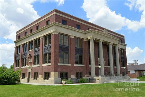 Scott County Courthouse Photograph by Catherine Sherman - Pixels