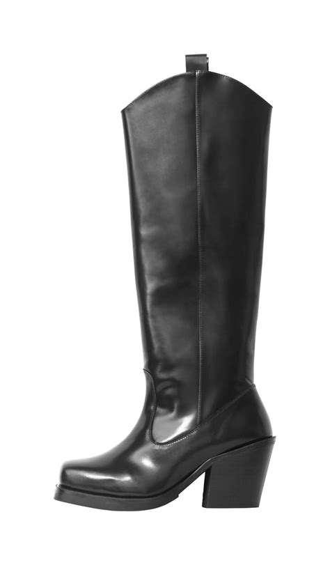 H&M Knee-High Leather Boots | H&M Fall 2018 Studio Collection | POPSUGAR Fashion Photo 27