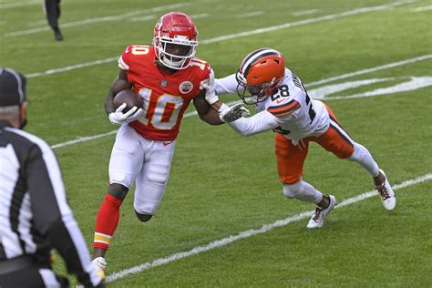 Chiefs vs. Browns: AFC Divisional playoff in pictures