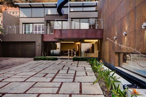 The Constantia Kloof - Contemporary - Exterior - by Nico van der Meulen Architects | Houzz