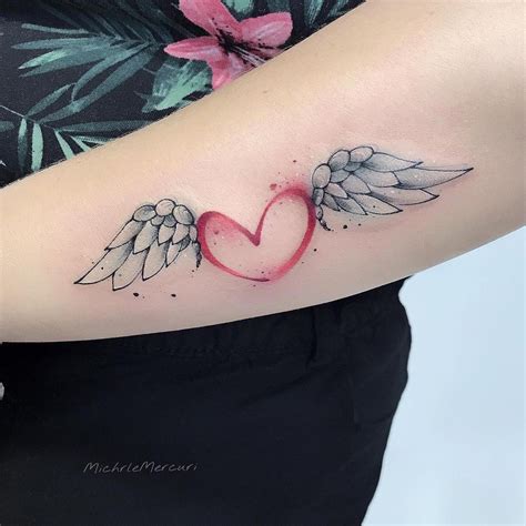 Tatuaje: Corazón con alas por Michele Mercuri - Tatuajes para Mujeres