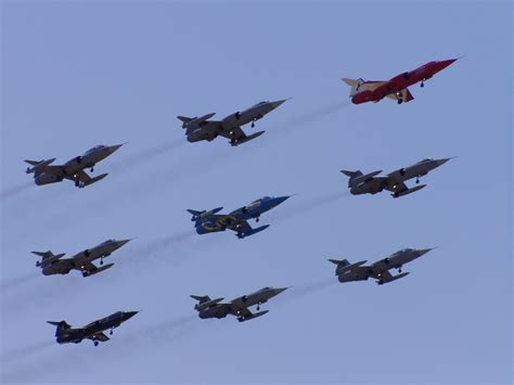 File:F-104 Formation.JPG - Wikipedia