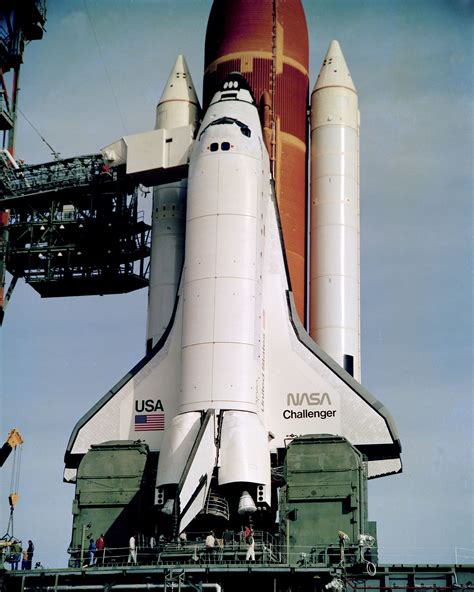 Space Shuttle Challenger | Space shuttle, Shuttle challenger, Space shuttle challenger