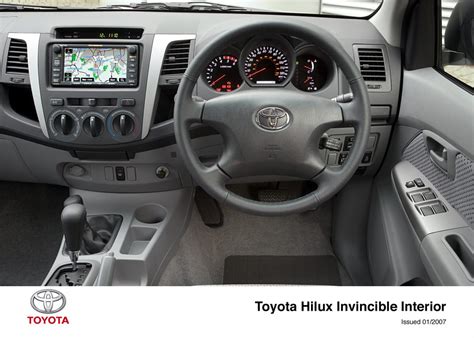 Hilux Extra Cab Interior (2007 - 2009) - Toyota Media Site