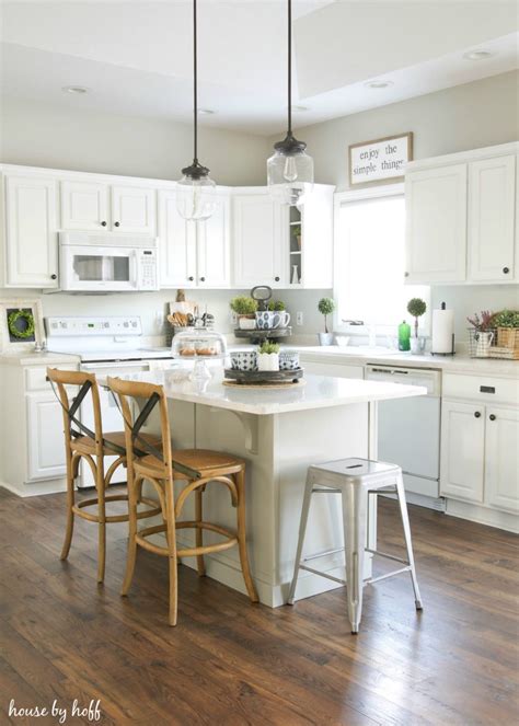 36 Modern Farmhouse Kitchens That Fuse Two Styles Perfectly