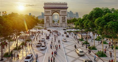 Paris' Champs-Élysées to Become a Green Space for Pedestrians