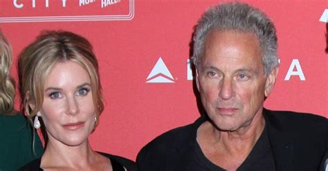 Lindsey Buckingham Reportedly Wants To Deny Estranged Wife Spousal Support