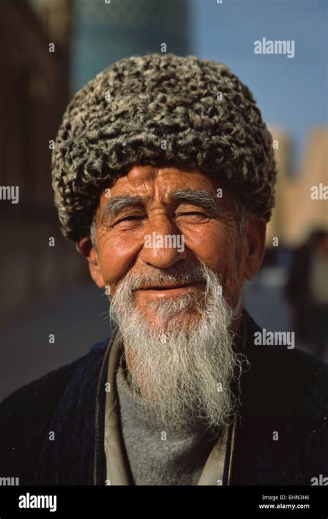 Uzbekistan male uzbek hi-res stock photography and images - Alamy