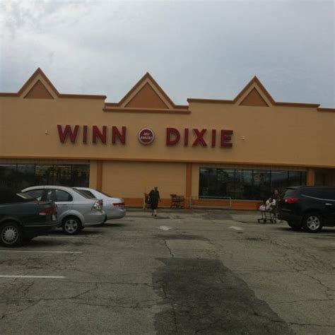 Winn-Dixie - 5 tips from 574 visitors