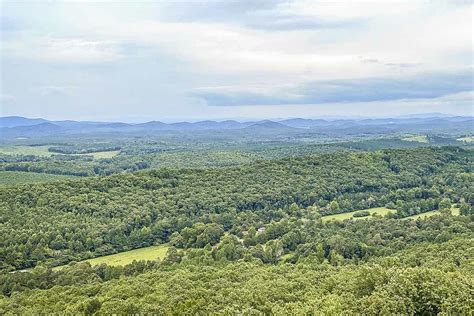 Fort Payne, Alabama: The Foothills of the Appalachians