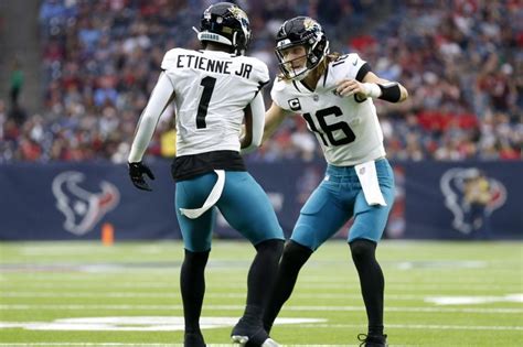 Titans vs. Jaguars predictions: NFL picks, odds and betting offers