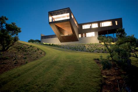 Contemporary Cantilevered House Design | Designs & Ideas on Dornob