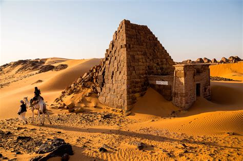 Sudan - pyramids - DavorRostuhar.com