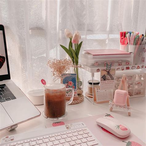 30 aesthetic desk ideas for your workspace – Artofit