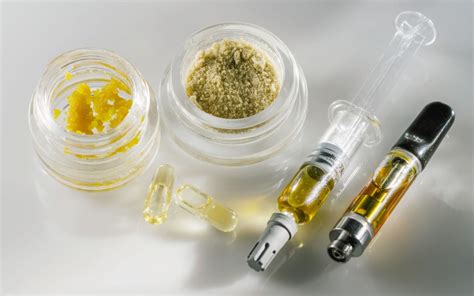 What are cannabis concentrates, oils, and extracts? | Leafly