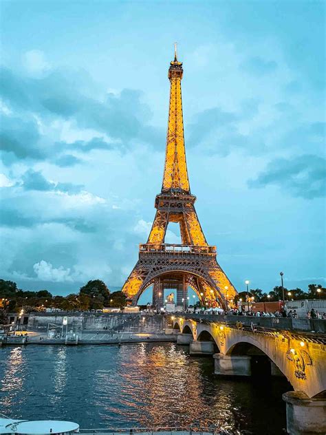 Paris Nightlife: 25 Best Things to Do in Paris at Night - Dreams in Paris