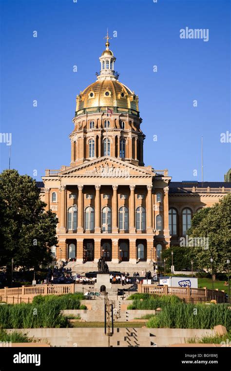 The Iowa State Capitol is the state capitol building of the U.S. state ...