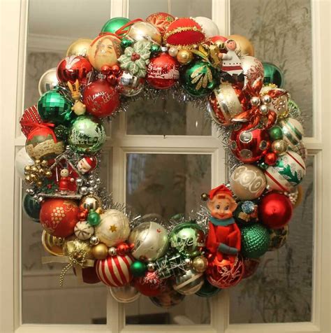 Vintage Christmas ornament wreath #1 for 2018 - Retro Renovation