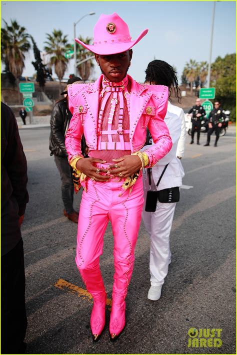 Lil Nas X Rocks Head-to-Toe Pink Cowboy Outfit at Grammys 2020 | Photo ...