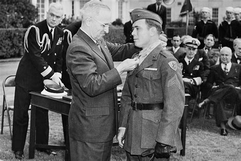 Last Living WWII Marine Medal Of Honor Recipient Teaches Vital Lesson About Heroism - World War ...