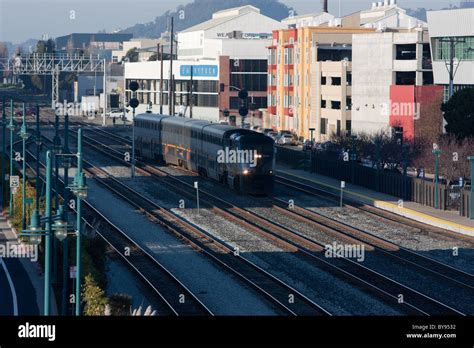 Emeryville amtrak train station hi-res stock photography and images - Alamy