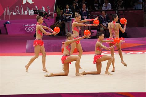 File:London 2012 Rhythmic Gymnastics - Italy 03.jpg - Wikimedia Commons