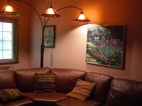 10 methods to make your intrerior gorgeous with living room floor lamps - Warisan Lighting