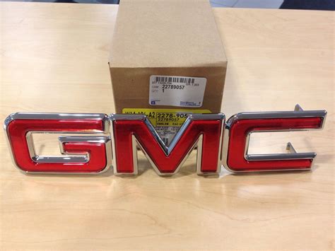 Free GRILLE EMBLEM FOR 99-07 GMC SIERRA YUKON DENALI | Chevy Silverado ...