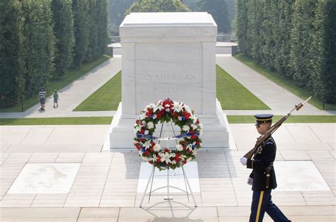 Arlington Cemetery and the Tomb of the Unknown Soldier — Arlington ...