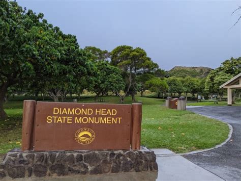 Diamond Head State Monument - DESKRIB