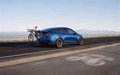 BMW iX vs. Tesla Model X | BMW of Bloomington