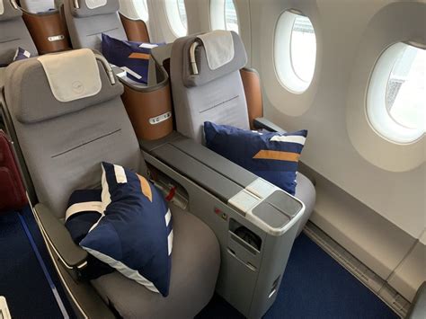 Review: Lufthansa Business Class im Airbus A350-900 München nach Newark ...