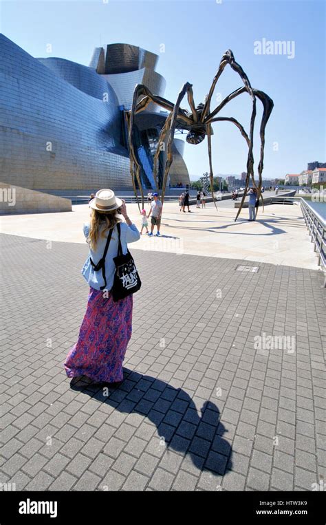 Maman Sculpture. Bilbao, Spain Stock Photo - Alamy