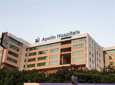 Apollo Hospitals, Mumbai - Doctor List - Safartibbi