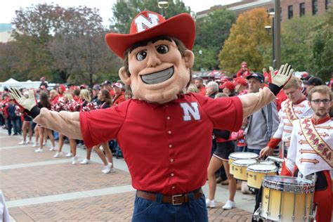 University of Nebraska Changes Mascot's Hand Gesture Over Concerning ...