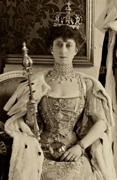 Maud, Queen Consort of Norway - The Royal Court