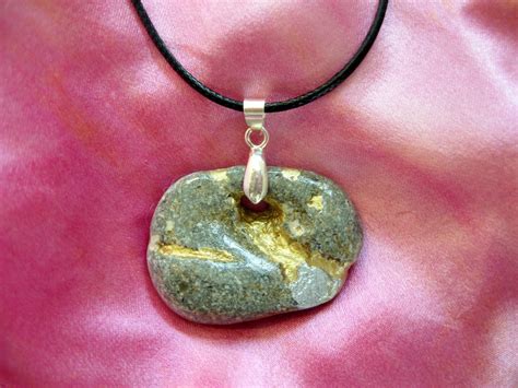 Kintsugi-Inspired Beach Stone Necklace – Jewelry Making Journal