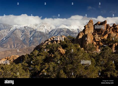 Mountains at sunrise, Alabama Hills, Lone Pine Peak, Californian Sierra ...