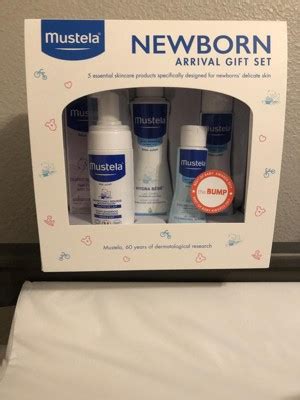 Mustela Newborn Arrival Baby Bath And Body Gift Set - 5ct : Target