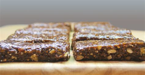 How to Make Protein Bars with Cricket Flour (& Other Protein Recipes)