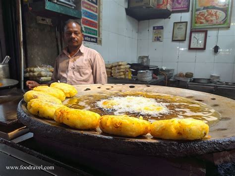 Agra Food Tour – An expedition to the iconic food joints of Agra