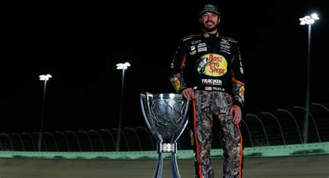 2017 Season Review: Martin Truex Jr. - MRN - Motor Racing Network